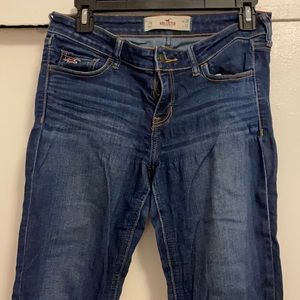 Hollister dark wash Jeans size 7